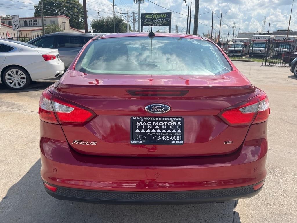 Ford Focus SEL Sedan 2012