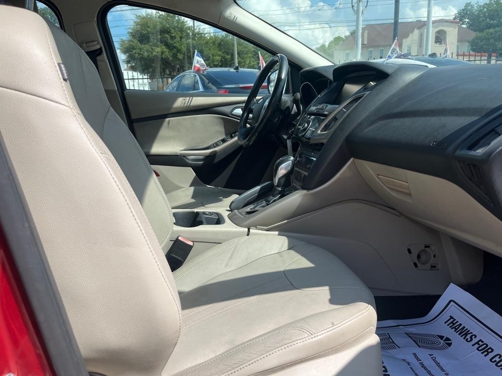 Ford Focus SEL Sedan 2012