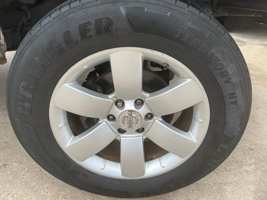 Nissan Titan XE Crew Cab 2WD SWB 2008