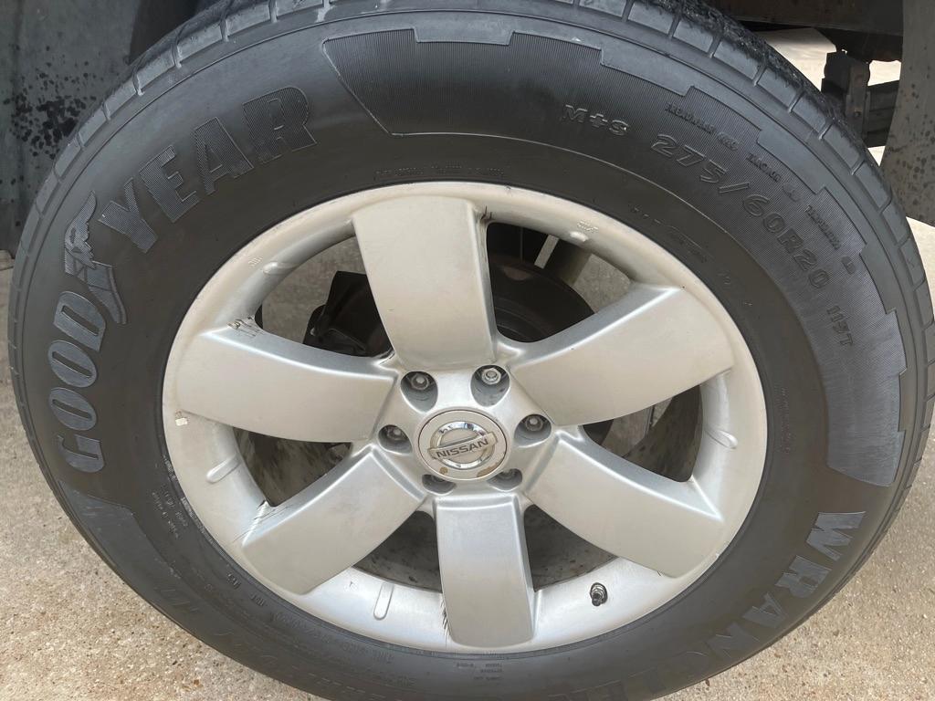 Nissan Titan XE Crew Cab 2WD SWB 2008