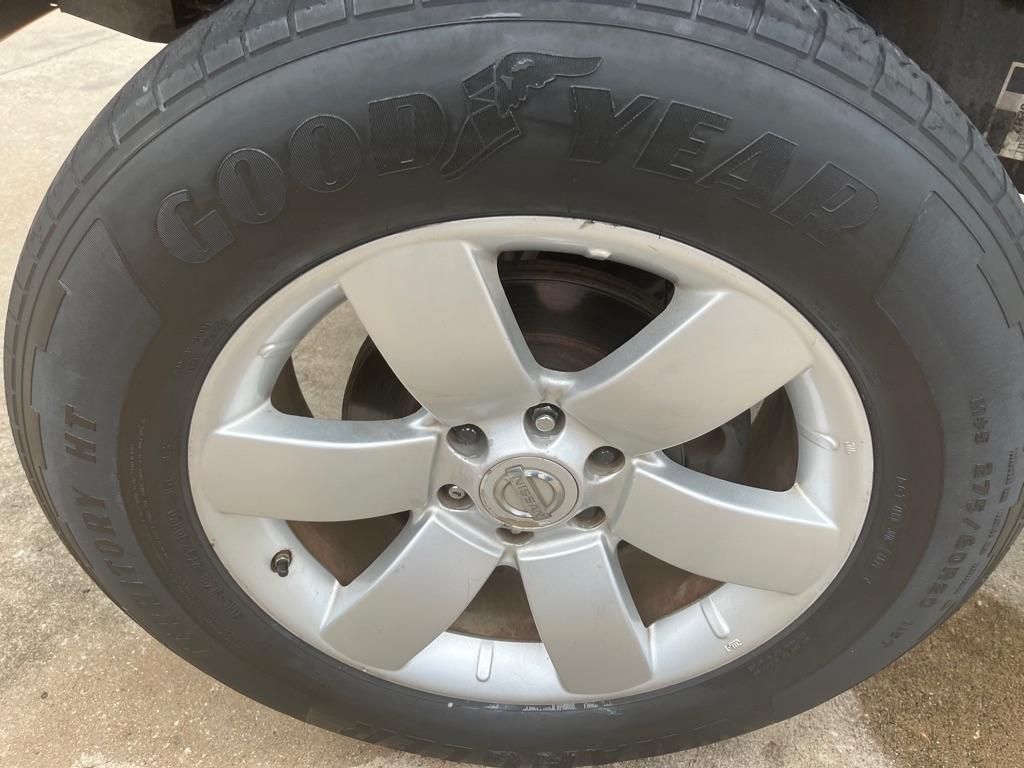 Nissan Titan XE Crew Cab 2WD SWB 2008
