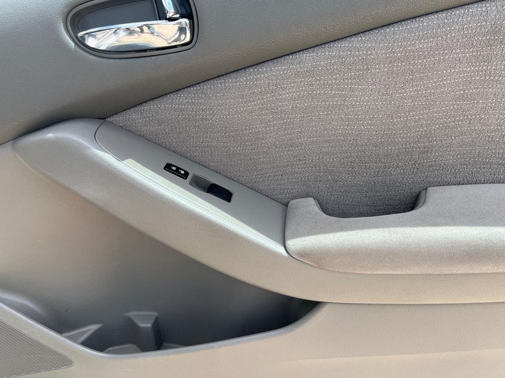 Nissan Altima 2.5 S 2012