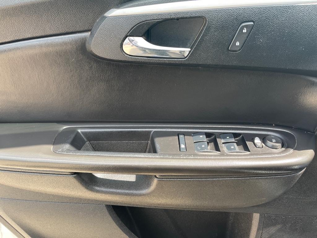Chevrolet Traverse LT FWD 2012