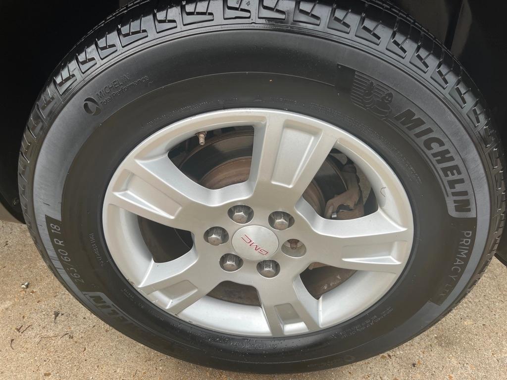 GMC Acadia SLE-1 FWD 2008