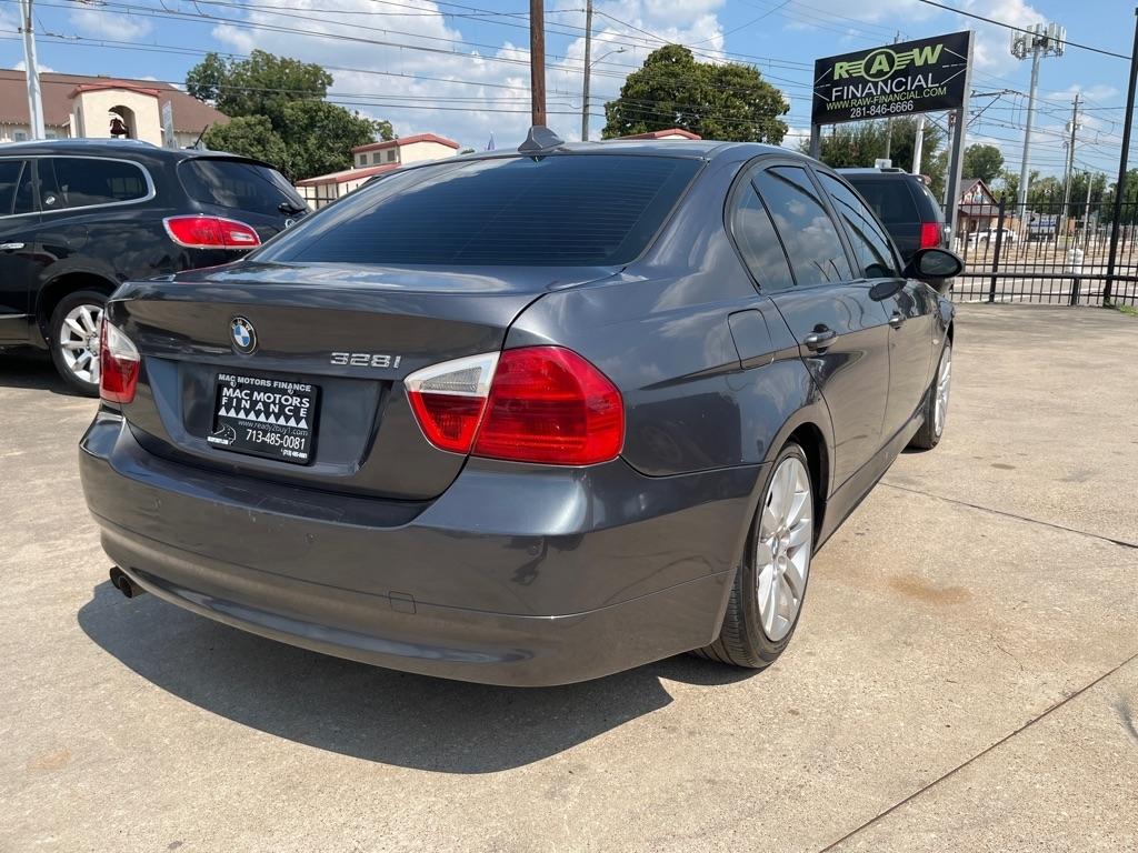 BMW 3-Series 328i 2007