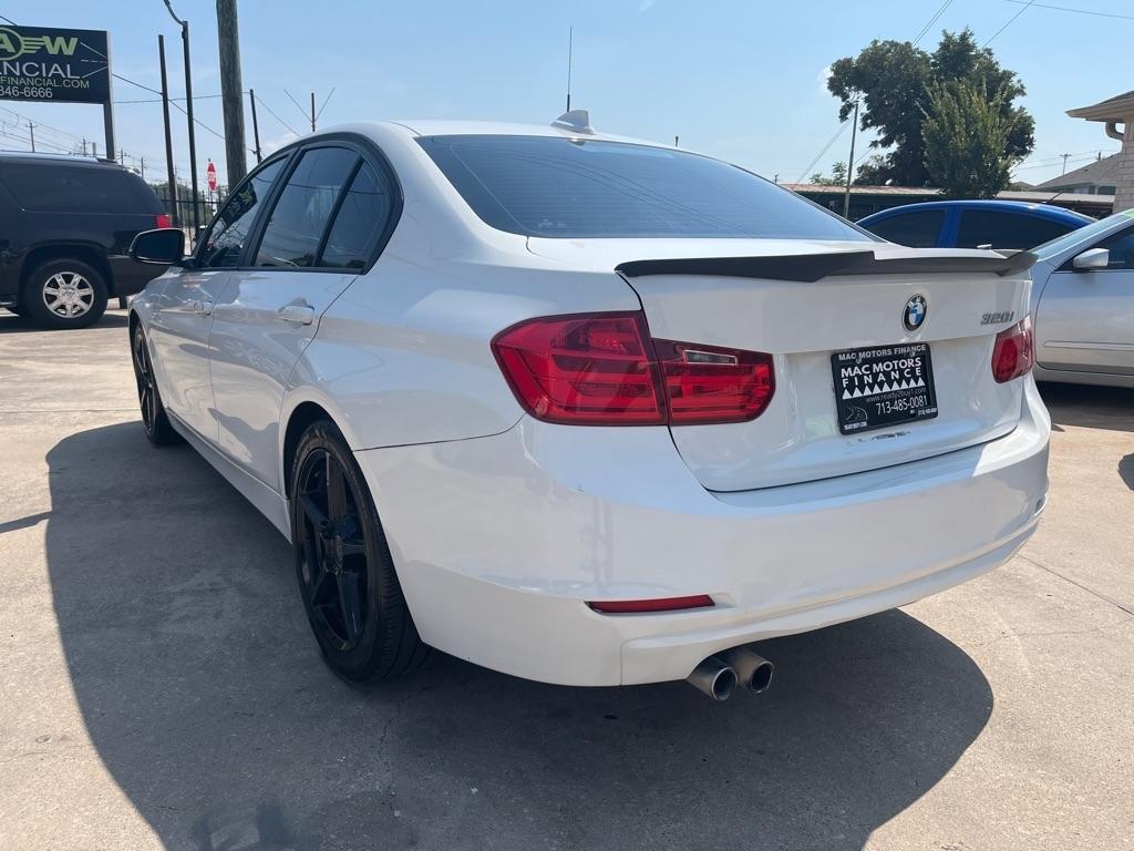 BMW 3-Series 328i Sedan 2014