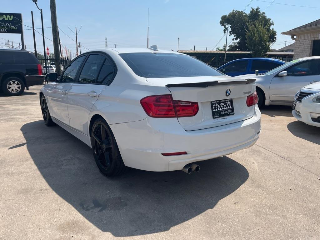 BMW 3-Series 328i Sedan 2014
