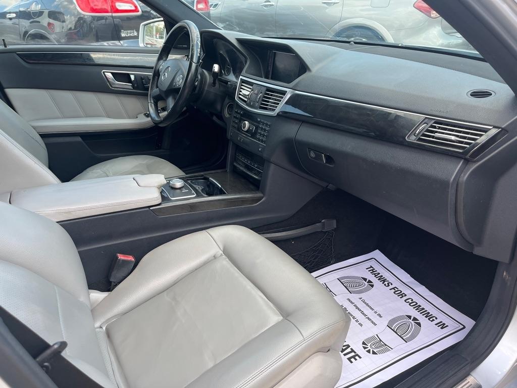 Mercedes-Benz E-Class E350 Sedan 2010