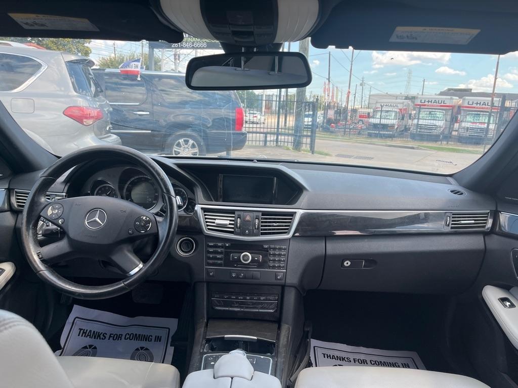 Mercedes-Benz E-Class E350 Sedan 2010