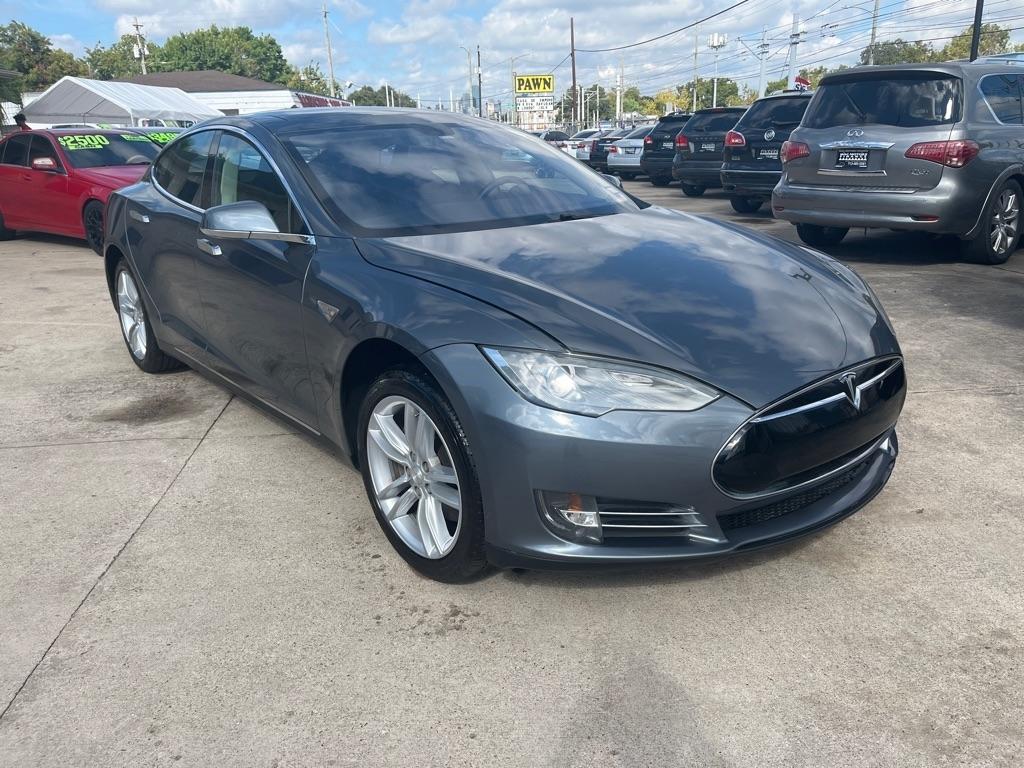 Tesla Model S Signature 2012