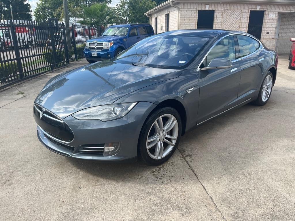 Tesla Model S Signature 2012