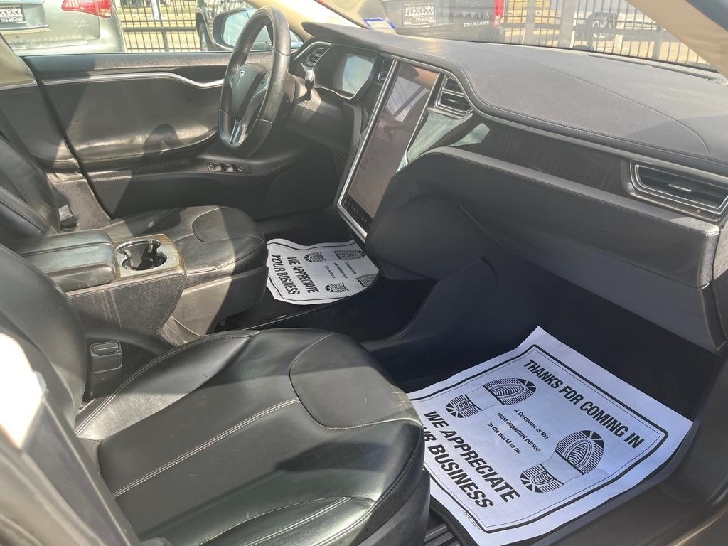 Tesla Model S Signature 2012