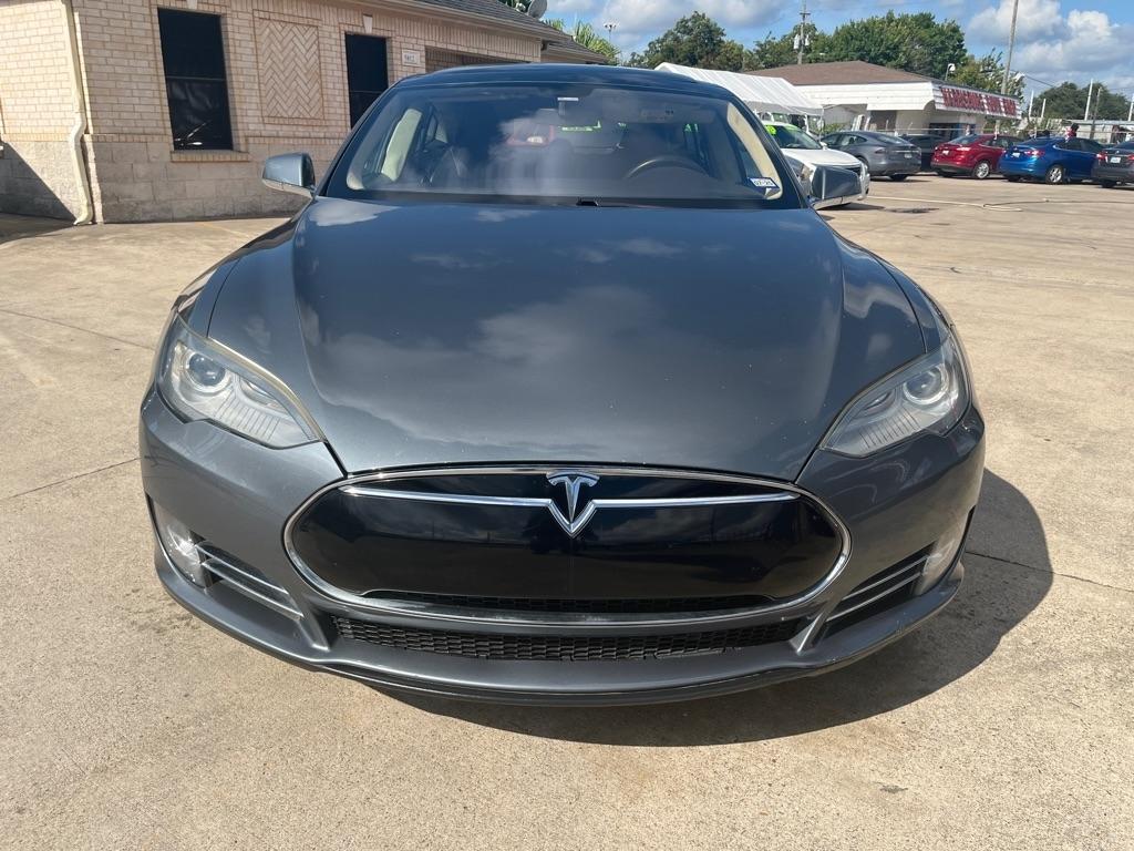 Tesla Model S Signature 2012