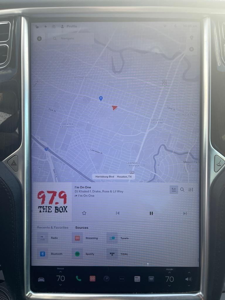 Tesla Model S Signature 2012