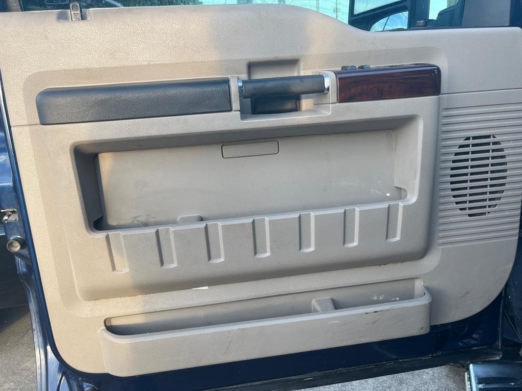 Ford F-250 SD XL Crew Cab 4WD 2008