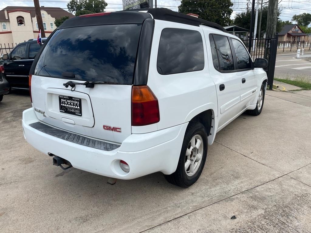 GMC Envoy XL SLE 2WD 2005