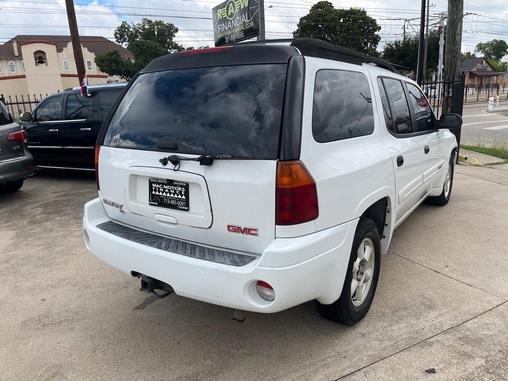 GMC Envoy XL SLE 2WD 2005