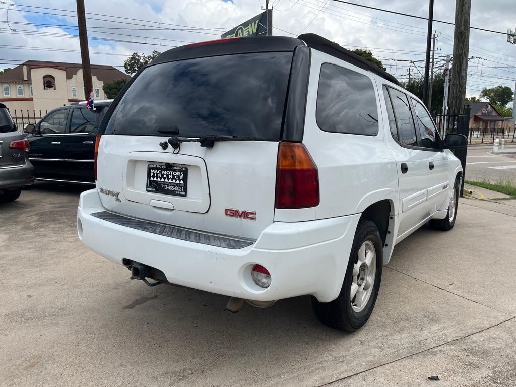 GMC Envoy XL SLE 2WD 2005