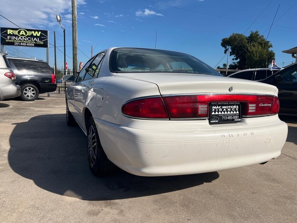 Buick Century Sedan 2005