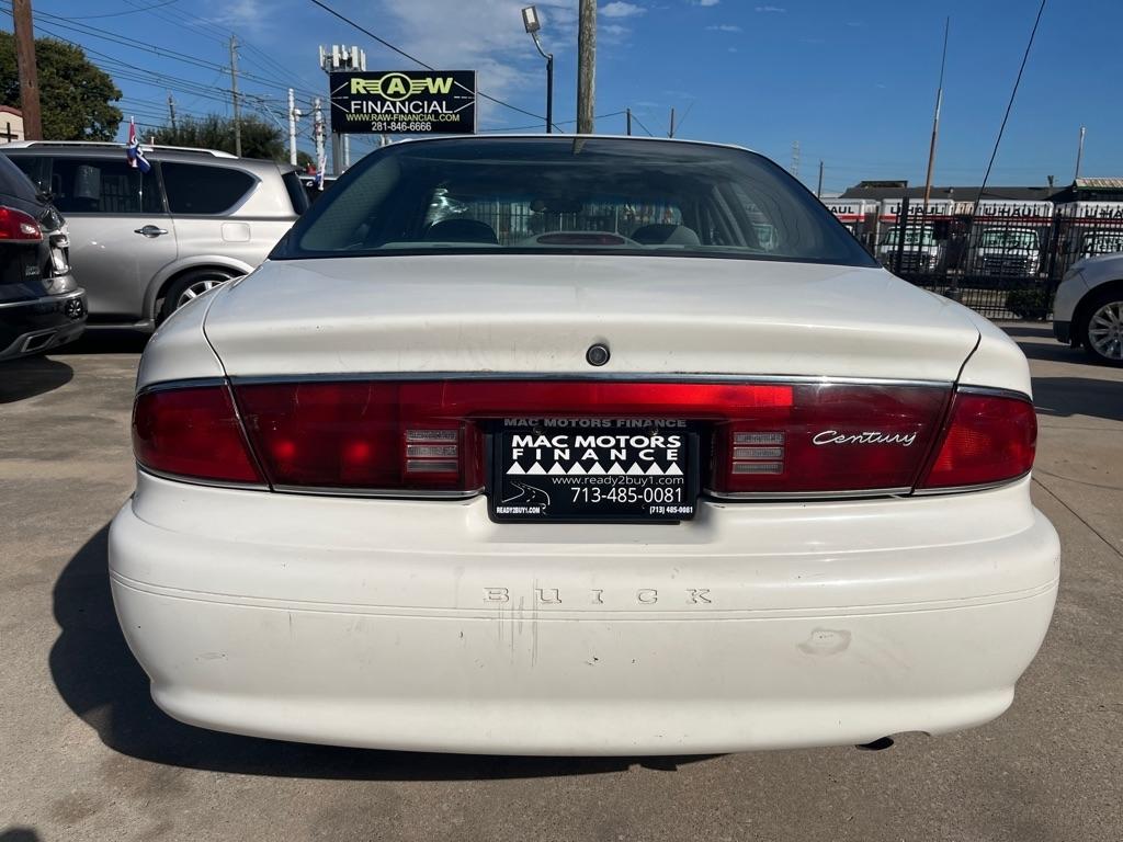 Buick Century Sedan 2005