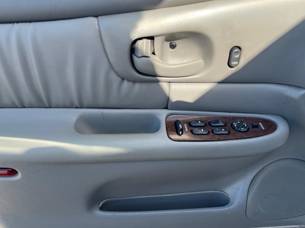 Buick Century Sedan 2005