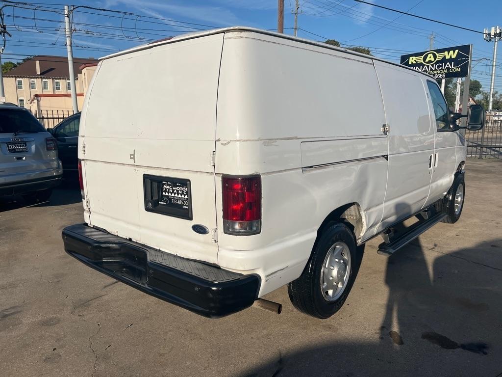 Ford Econoline E-150 2012