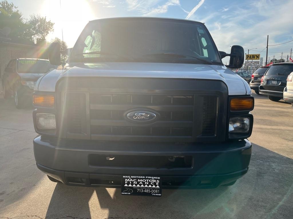 Ford Econoline E-150 2012
