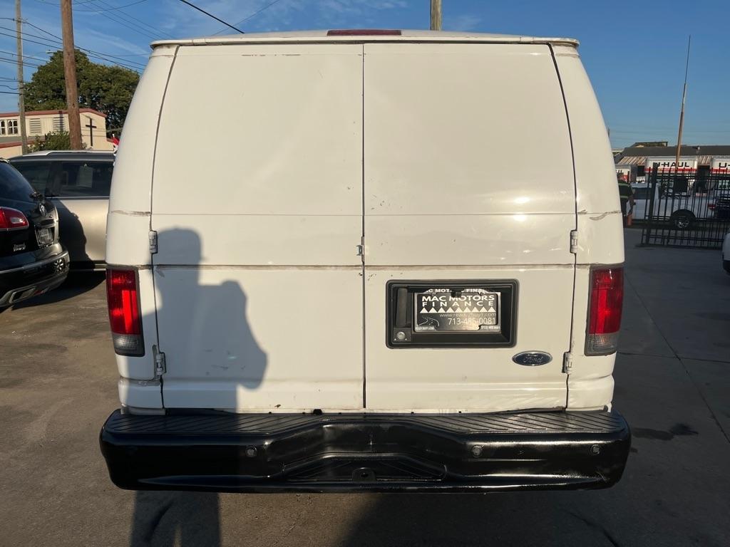 Ford Econoline E-150 2012