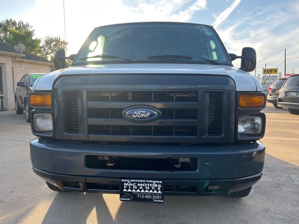 Ford Econoline E-150 2012