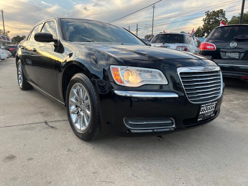 2014 Chrysler 300 RWD