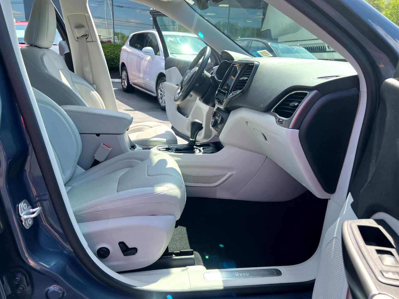 Jeep Cherokee 4dr Limited 2020 Jeep Cherokee 4dr Limited 2020