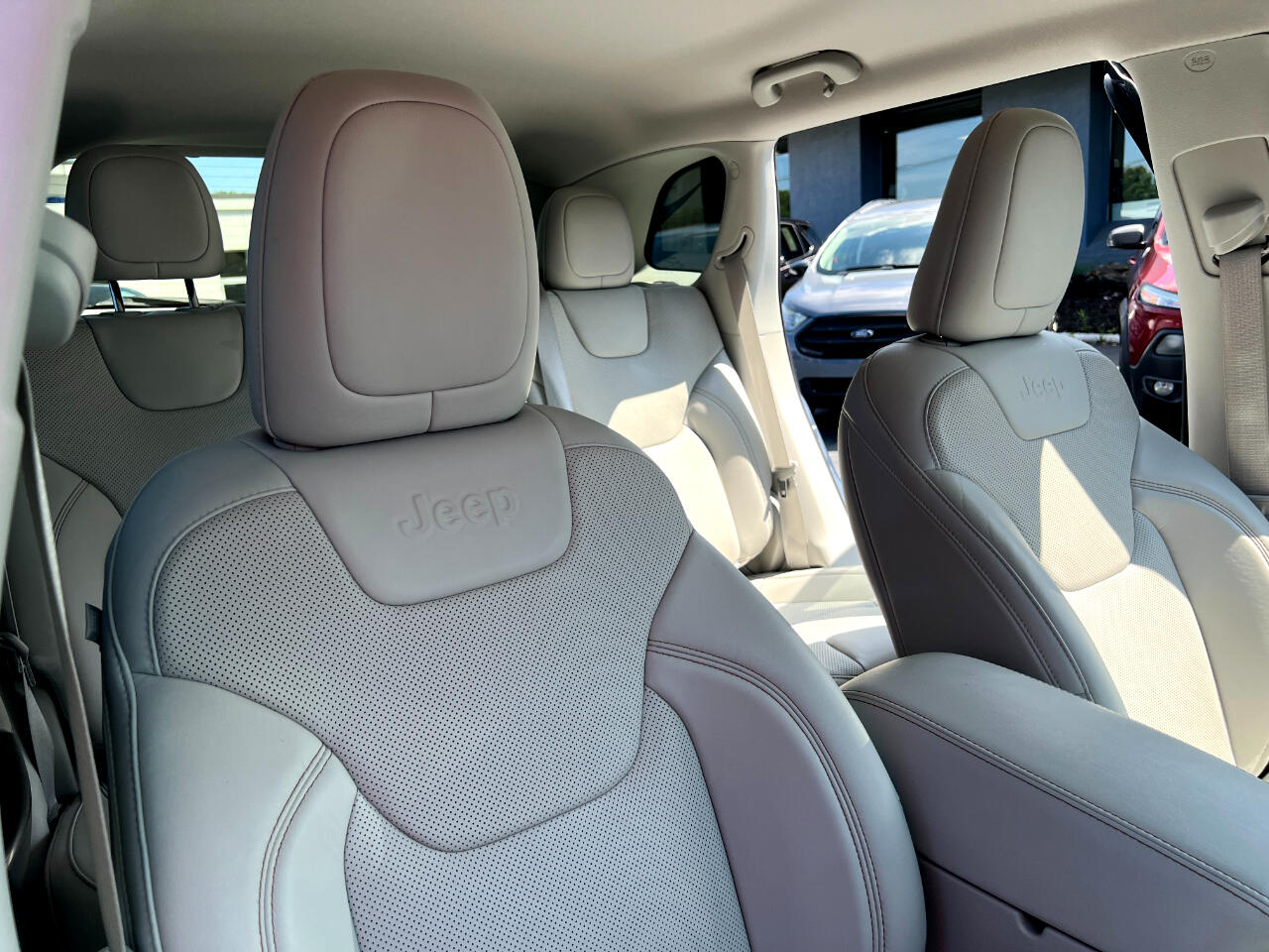 Jeep Cherokee 4dr Limited 2020 Jeep Cherokee 4dr Limited 2020