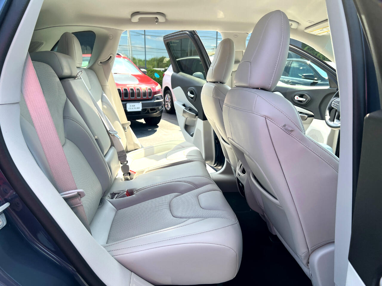 Jeep Cherokee 4dr Limited 2020 Jeep Cherokee 4dr Limited 2020