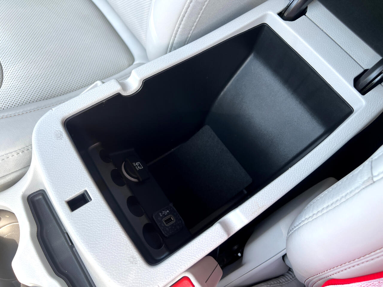 Jeep Cherokee 4dr Limited 2020 Jeep Cherokee 4dr Limited 2020