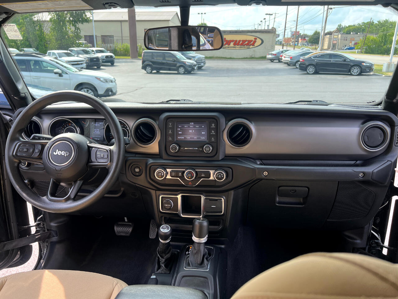 Jeep Gladiator Willys Sport 4x4 2021 Jeep Gladiator Willys Sport 4x4 2021