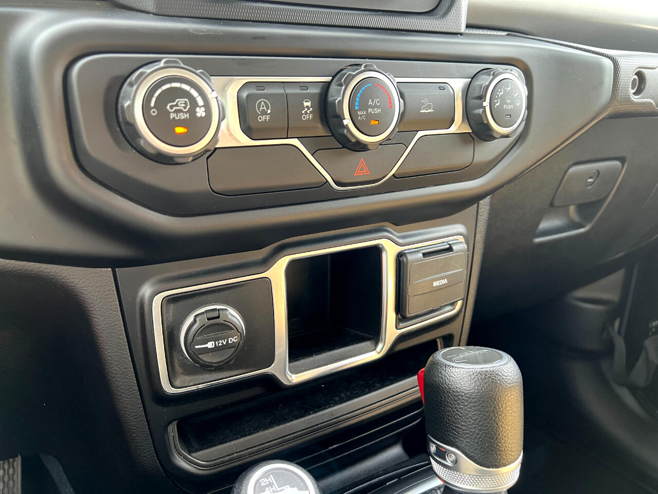 Jeep Gladiator Willys Sport 4x4 2021 Jeep Gladiator Willys Sport 4x4 2021
