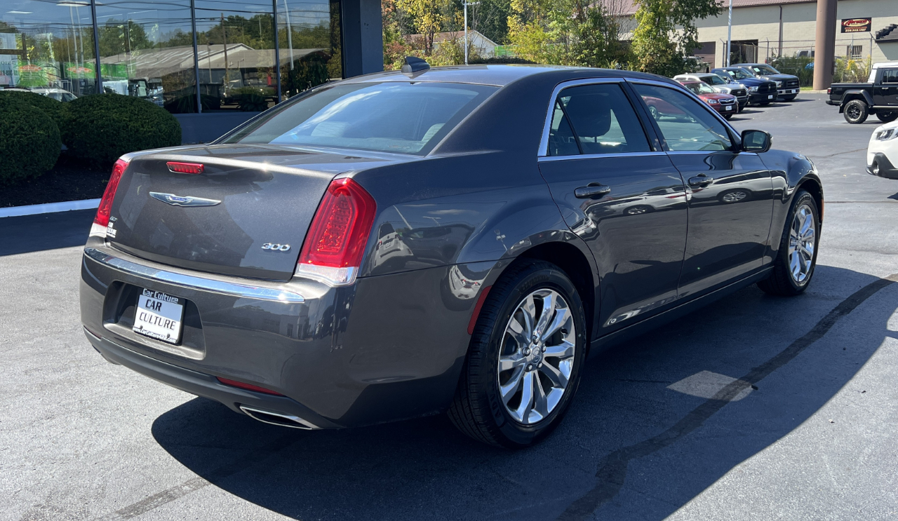 Chrysler 300 Touring AWD 2020 Chrysler 300 Touring AWD 2020