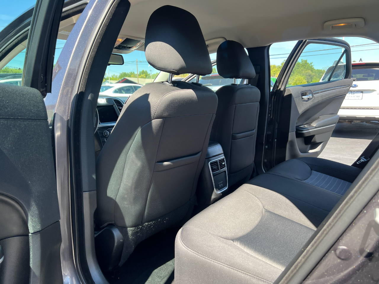 Chrysler 300 Touring AWD 2020 Chrysler 300 Touring AWD 2020