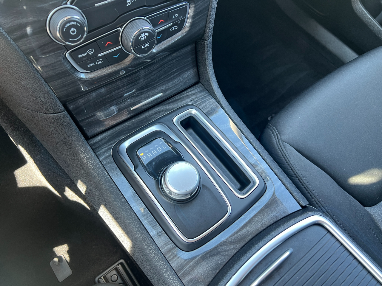 Chrysler 300 Touring AWD 2020 Chrysler 300 Touring AWD 2020