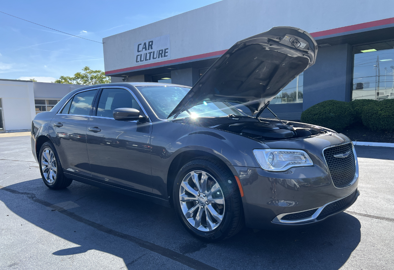 Chrysler 300 Touring AWD 2020 Chrysler 300 Touring AWD 2020