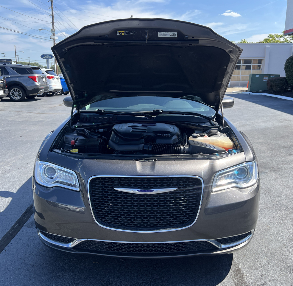 Chrysler 300 Touring AWD 2020 Chrysler 300 Touring AWD 2020