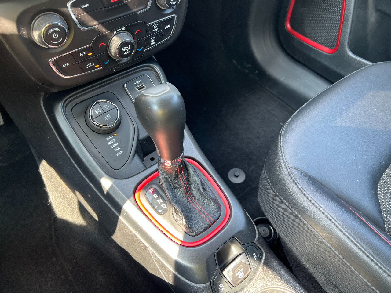 2019 Jeep Compass Trailhawk photo 37