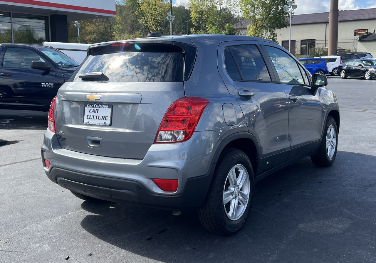 2020 Chevrolet Trax LS photo 10