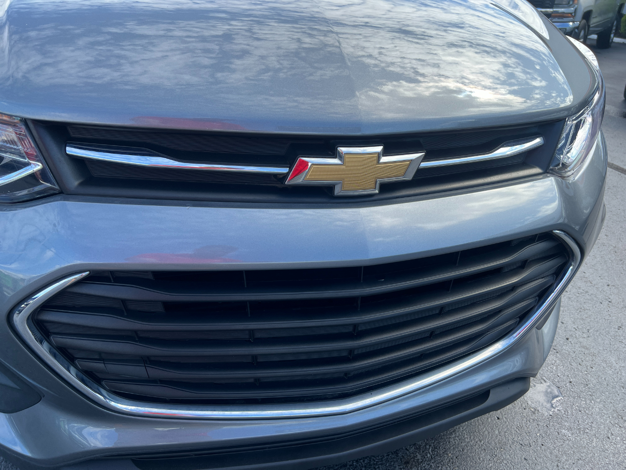 2020 Chevrolet Trax LS photo 48