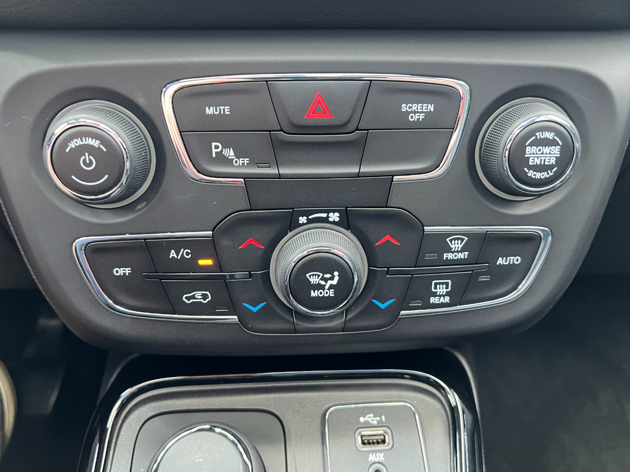 2019 Jeep Compass Limited photo 38