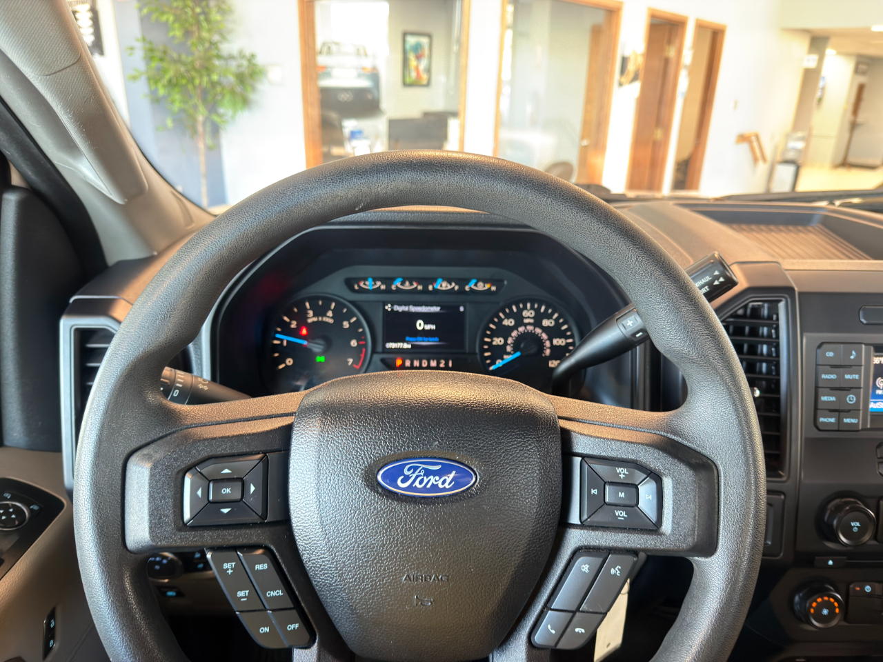 Ford F-150 XL Reg. Cab 4WD 2016 Ford F-150 XL Reg. Cab 4WD 2016