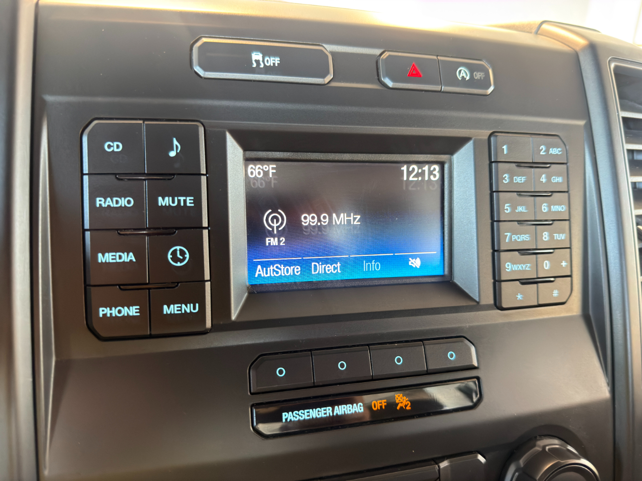 Ford F-150 XL Reg. Cab 4WD 2016 Ford F-150 XL Reg. Cab 4WD 2016