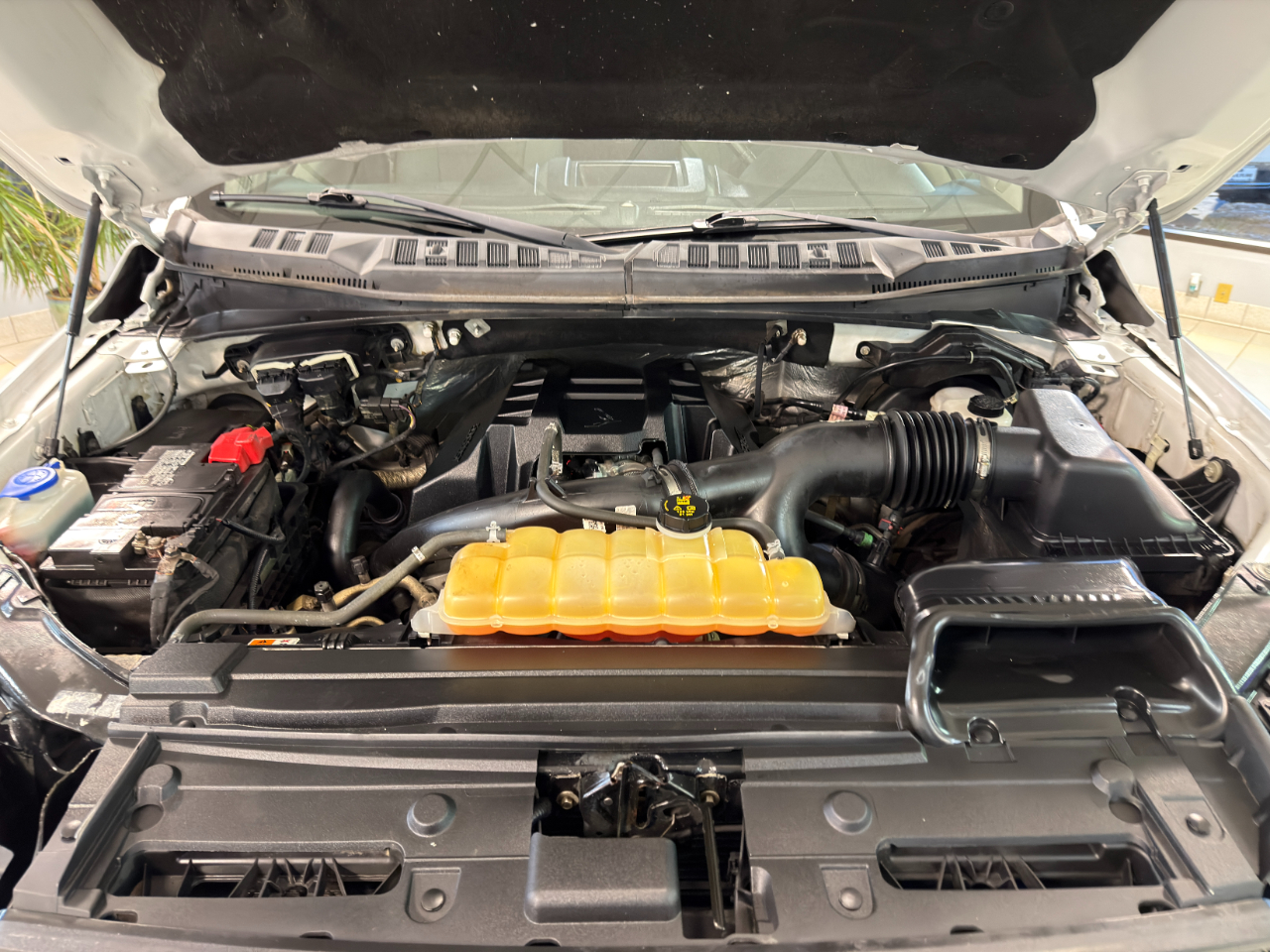 Ford F-150 XL Reg. Cab 4WD 2016 Ford F-150 XL Reg. Cab 4WD 2016