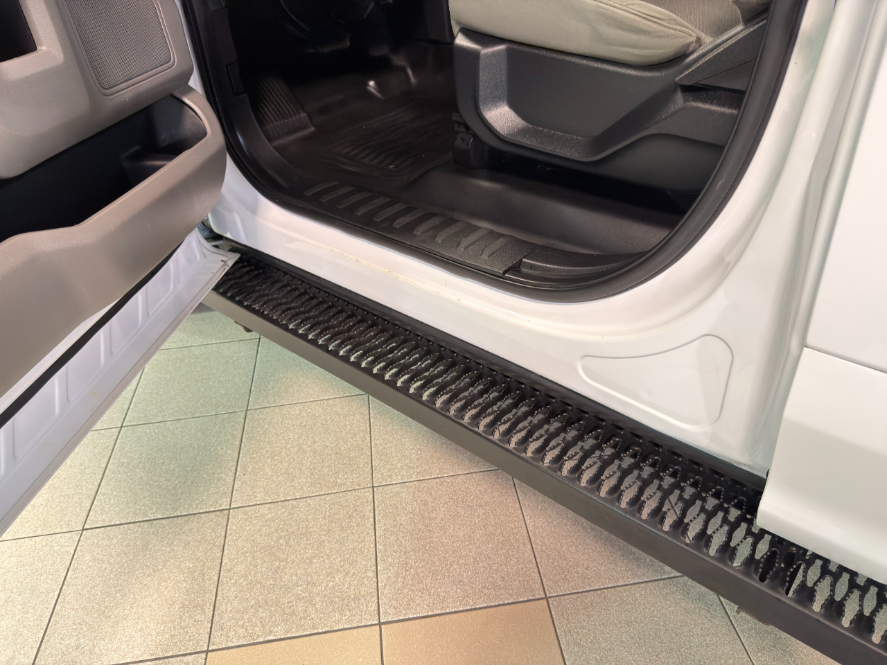 Ford F-150 XL Reg. Cab 4WD 2016 Ford F-150 XL Reg. Cab 4WD 2016