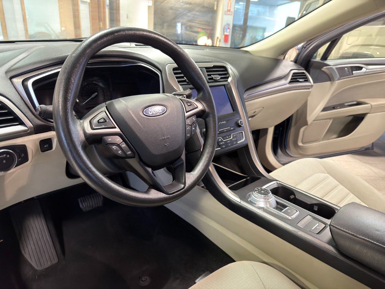 Ford Fusion SE FWD 2019